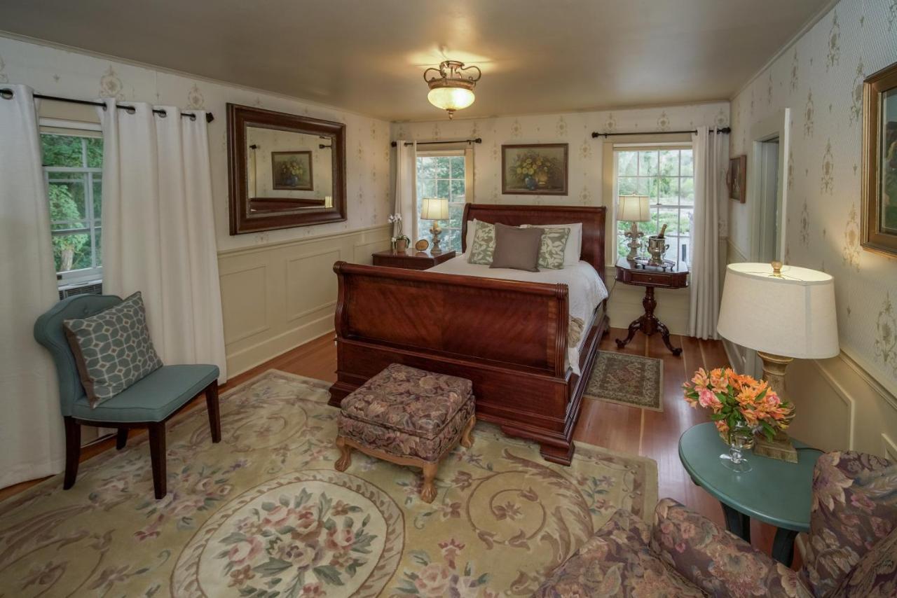 Warm Springs Inn & Winery Sunnyslope Bagian luar foto