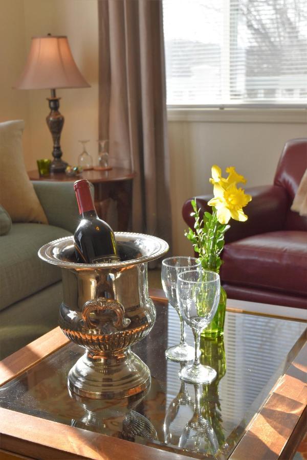 Warm Springs Inn & Winery Sunnyslope Bagian luar foto