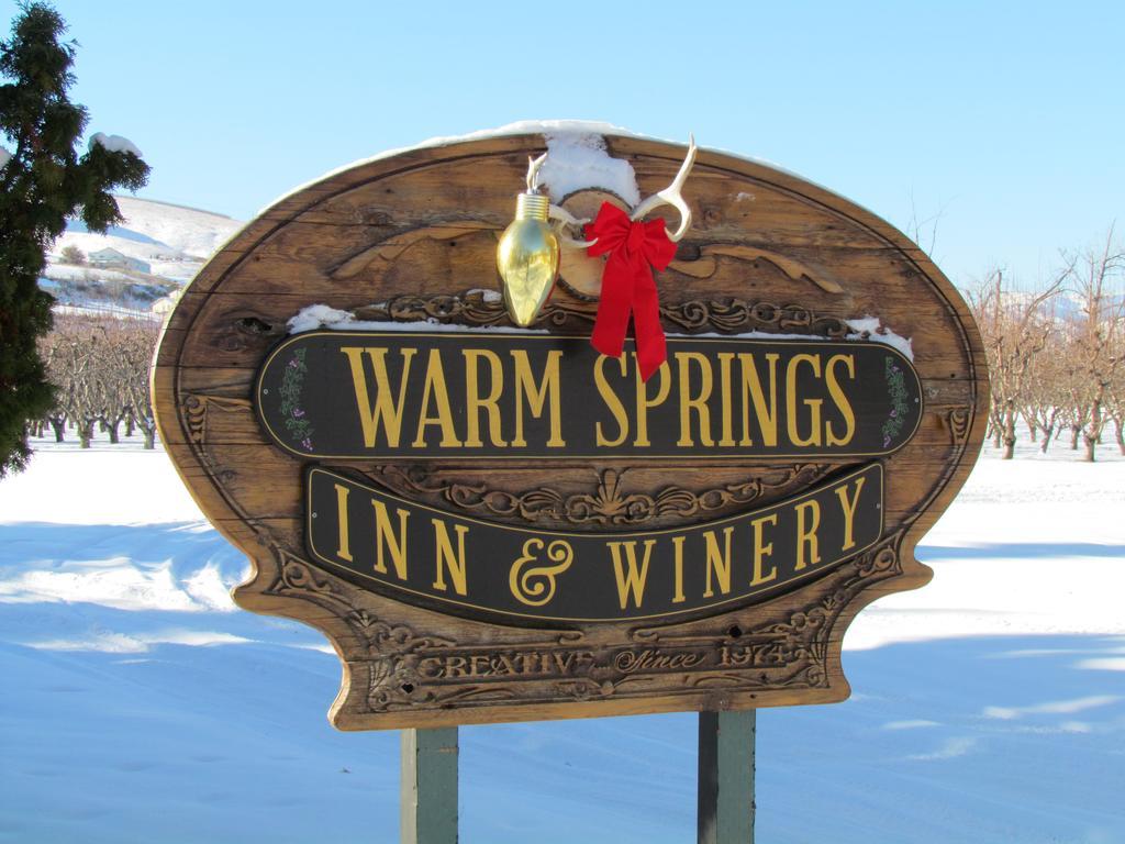 Warm Springs Inn & Winery Sunnyslope Bagian luar foto